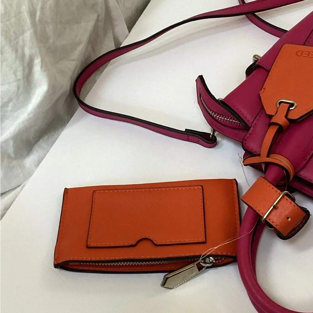 NWT REED special edition small Satchel/ crossbody. Vegan, Fuschia and orange.